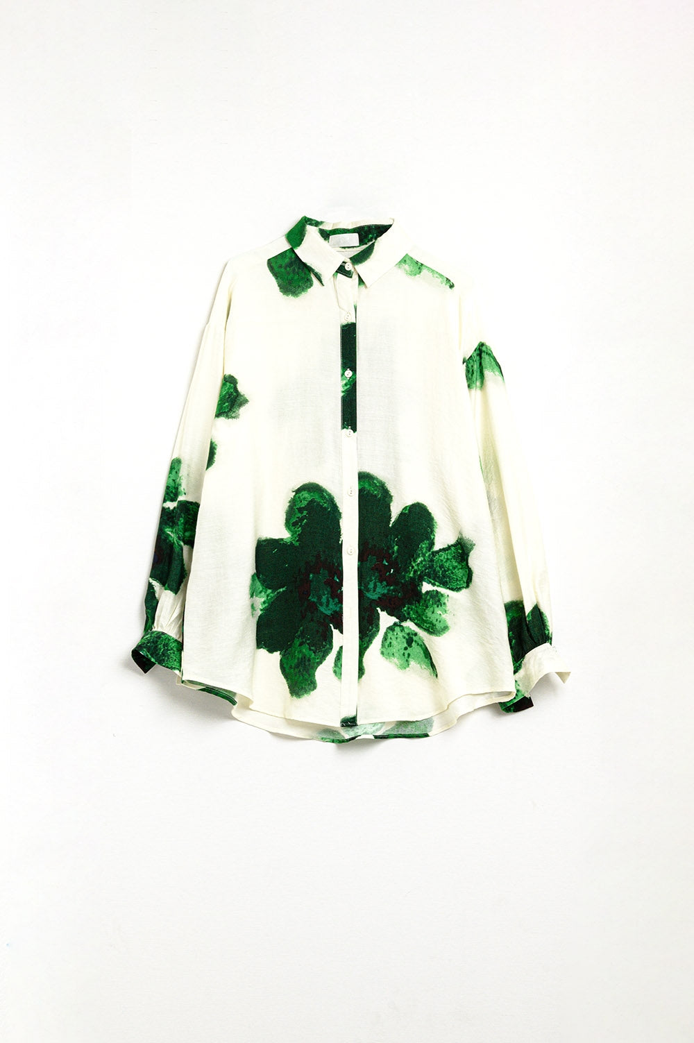 Relaxed Shirt in With Big Flowers Print in Green